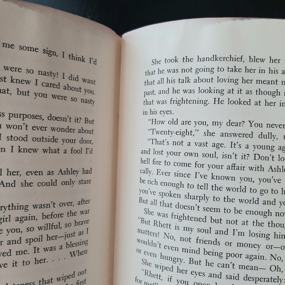 50th Anniversary Edition of Gone with the wind. - Picture 10 of 11